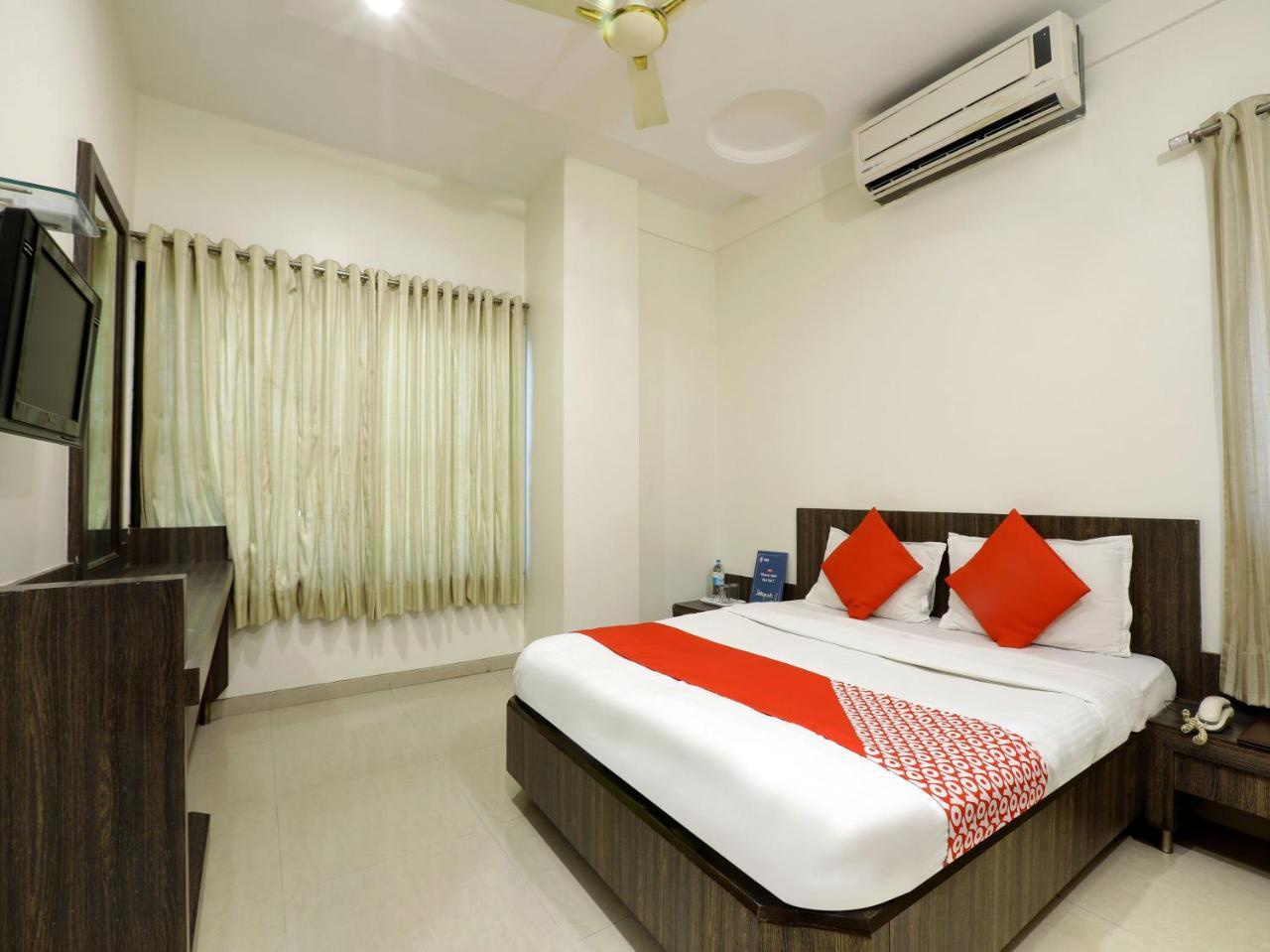 Oyo 4198 Hotel Shri Sai Murli Shirdi Εξωτερικό φωτογραφία